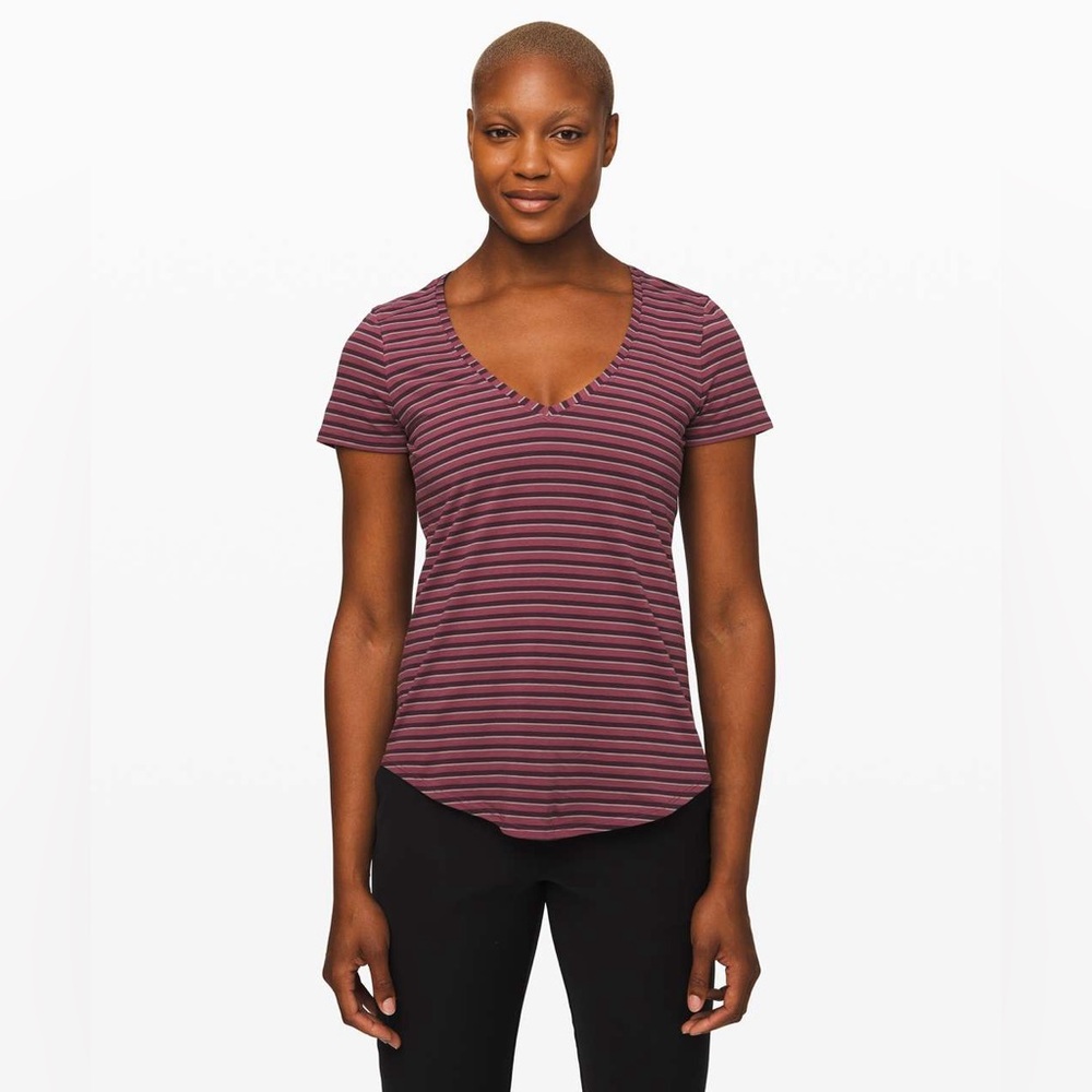 Lululemon Love Tee Short Sleeve in Step Stripe Arctic Plum, Women’s size 4